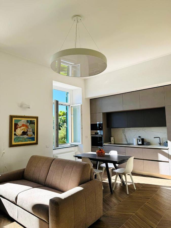 Alocasia Luxury Stay Salerno Exteriör bild
