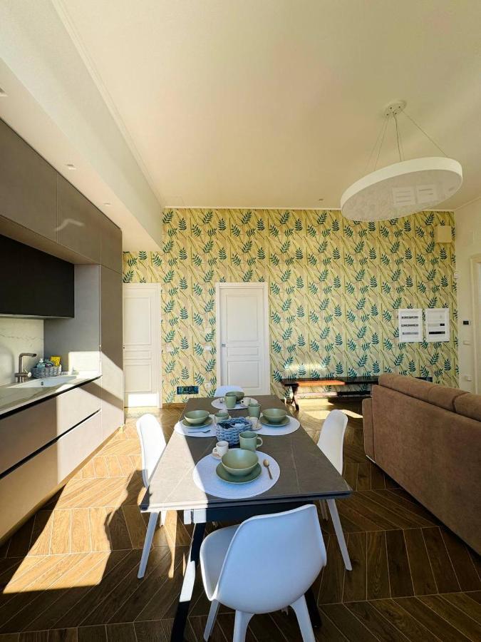 Alocasia Luxury Stay Salerno Exteriör bild